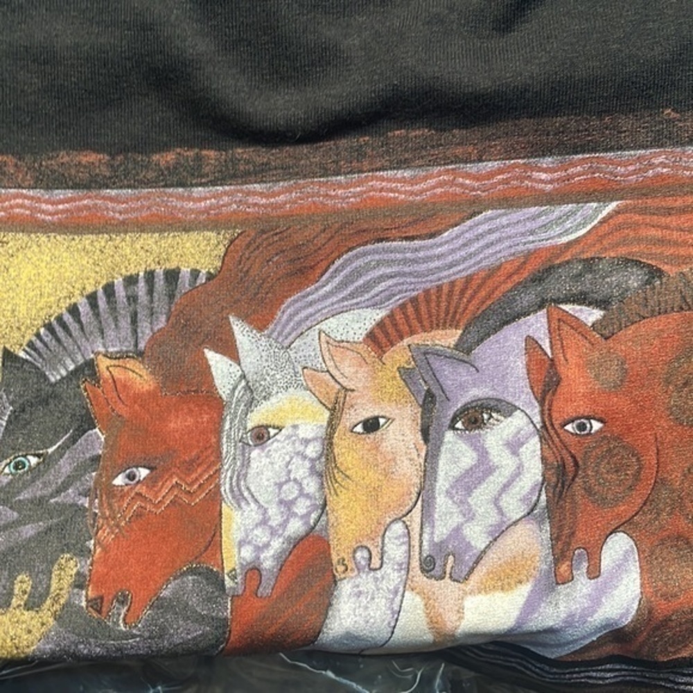 NWT Laurel Burch shirt “Moroccan Mares" black tee shirt size medium - Picture 2 of 7